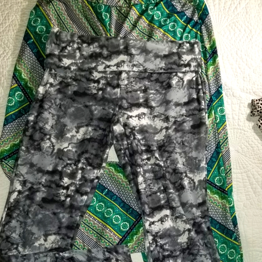 Lounge pants, 2 pairs